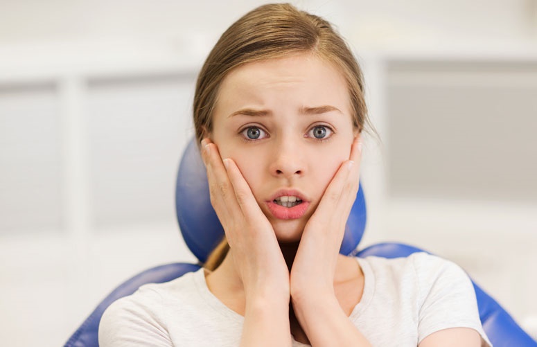 Fractured tooth